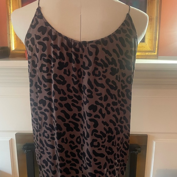 Tucker size small animal print skinny strap camisole in 100% silk - Picture 5 of 7